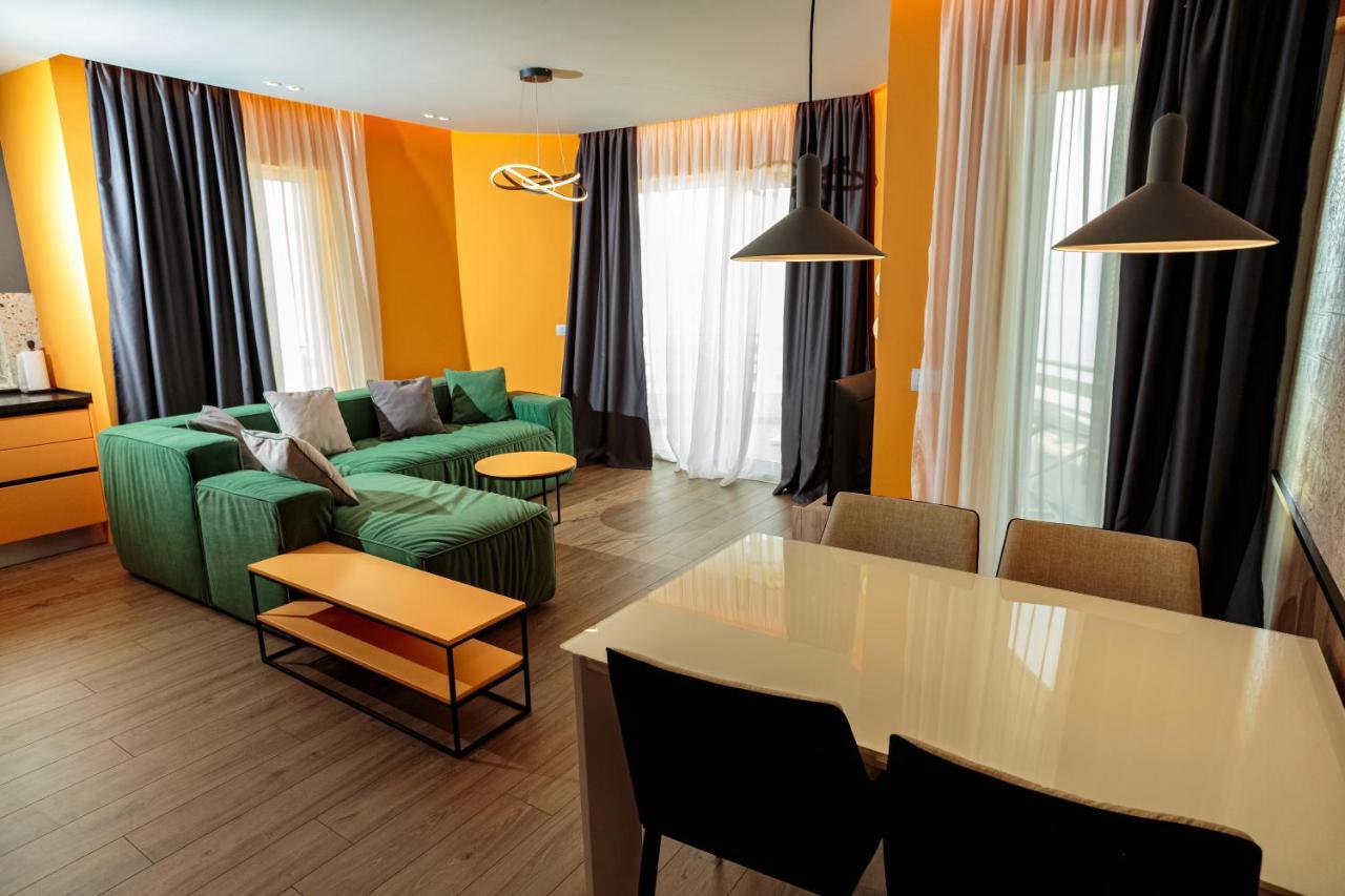 Visar Apartments فلورا المظهر الخارجي الصورة
