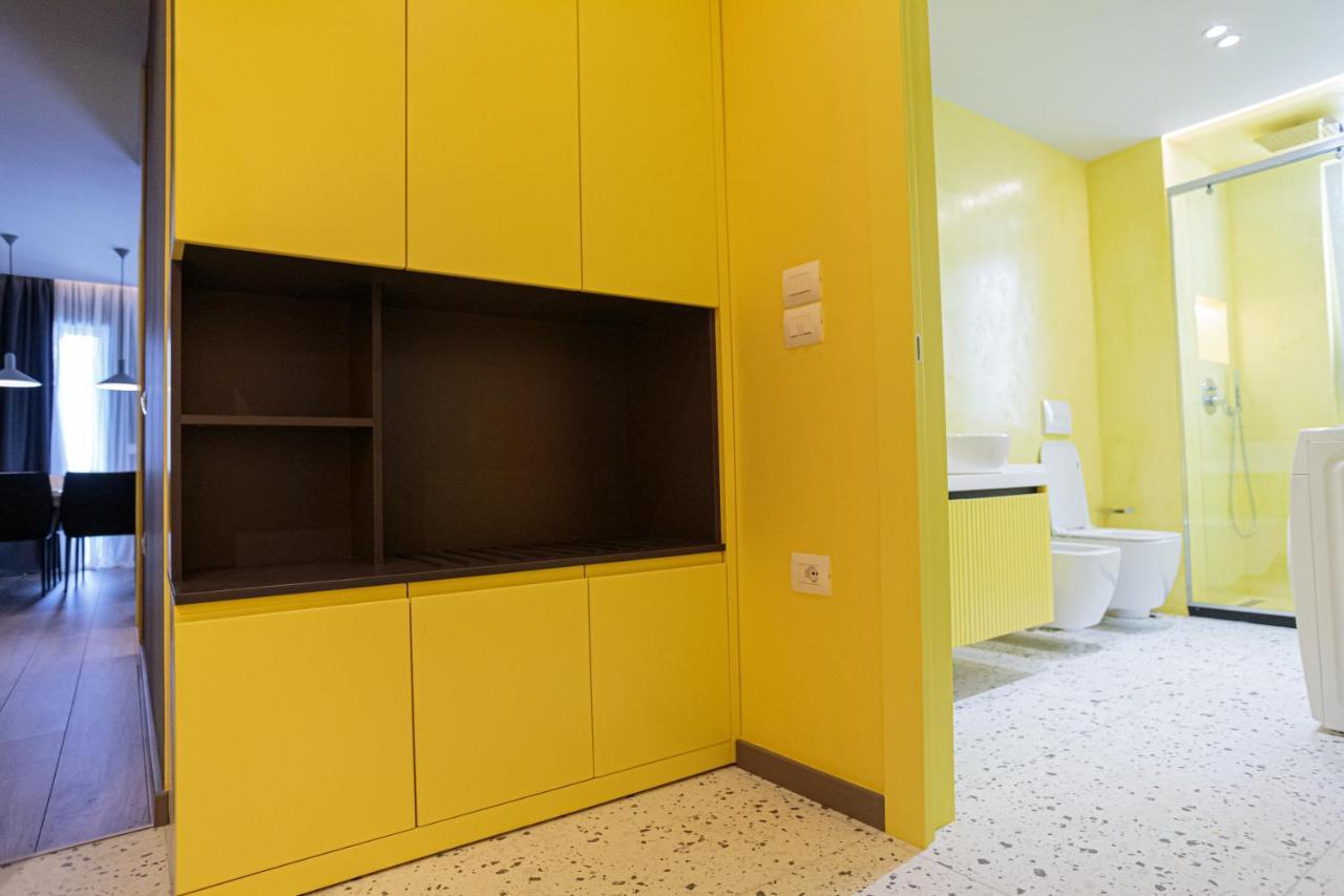 Visar Apartments فلورا المظهر الخارجي الصورة