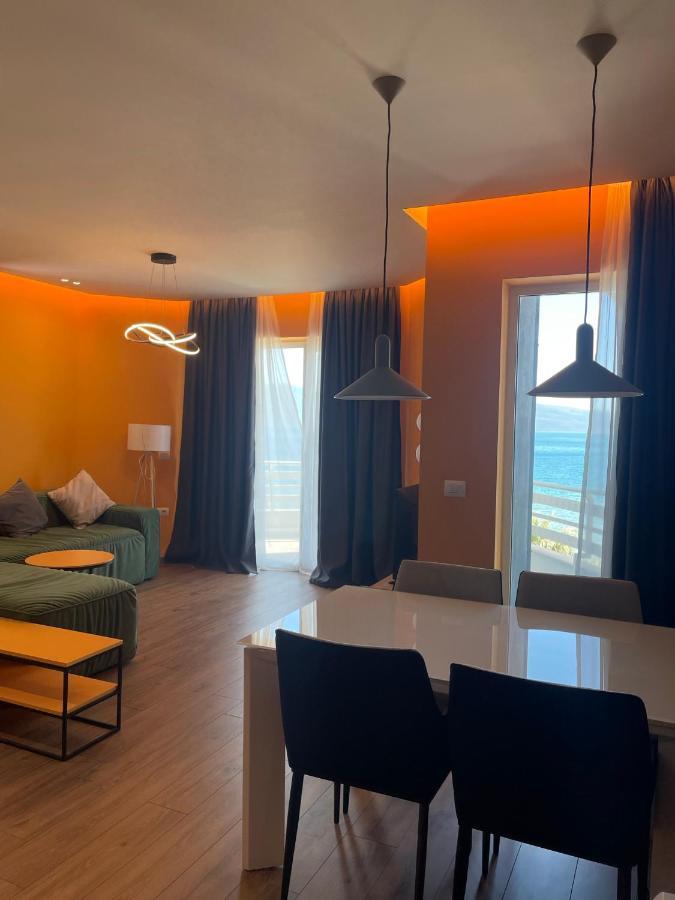 Visar Apartments فلورا المظهر الخارجي الصورة