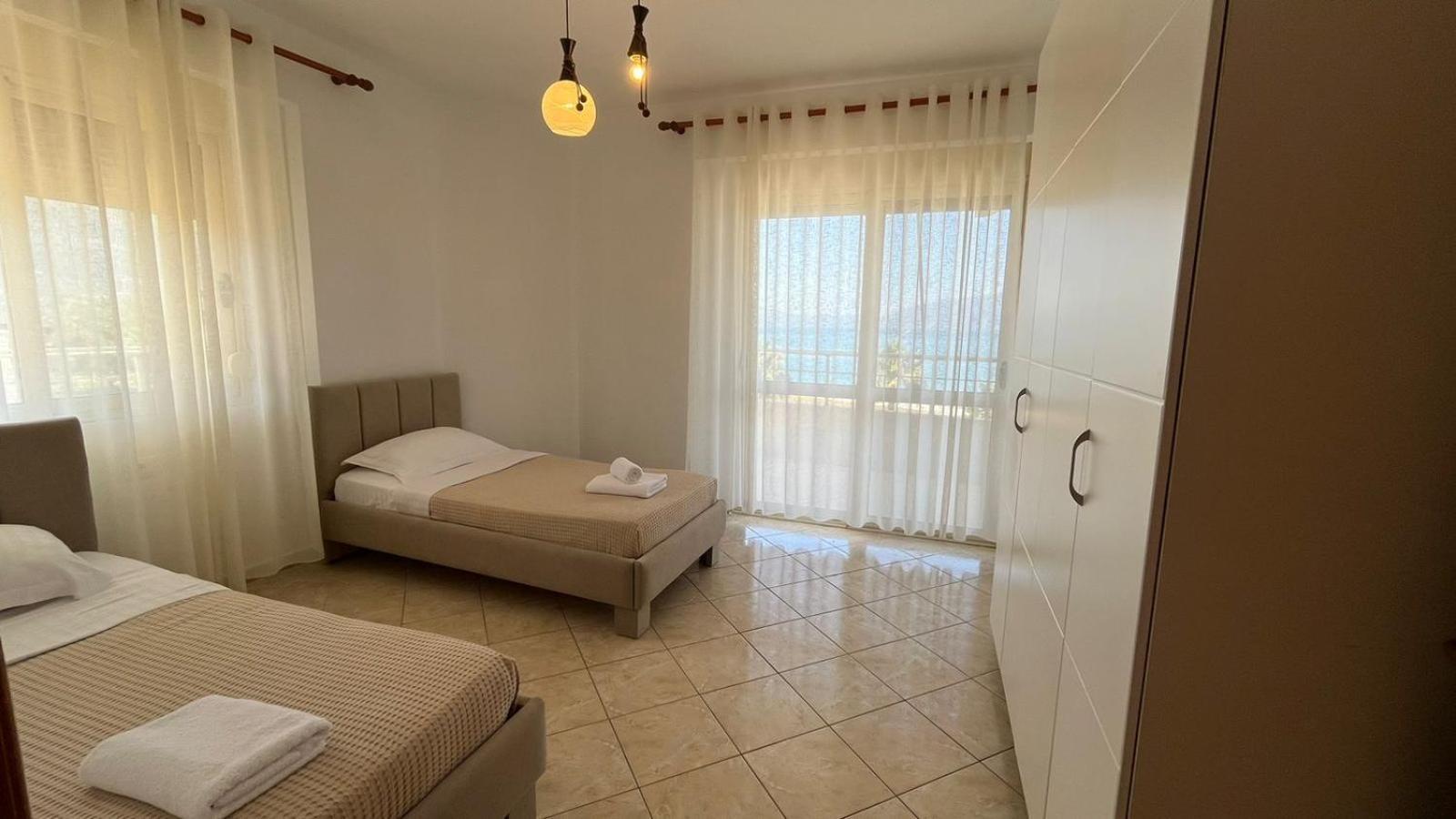 Visar Apartments فلورا المظهر الخارجي الصورة